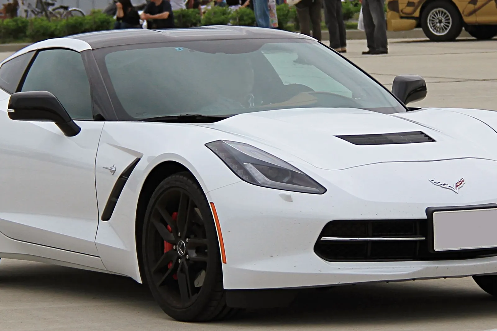 Biały Chevrolet Corvette